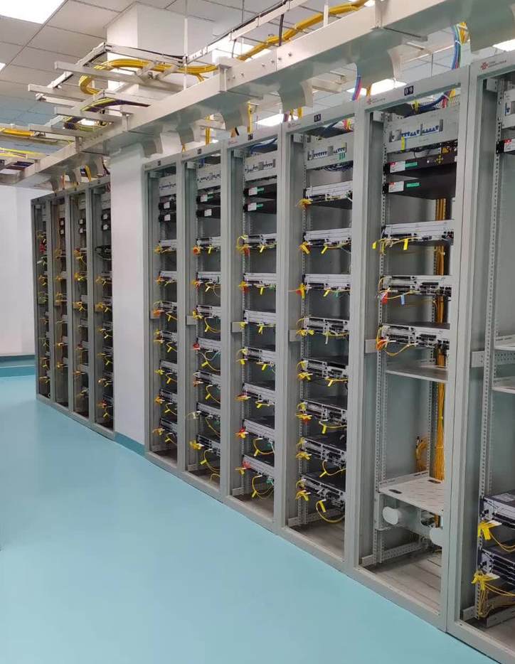 1596698732945222.jpg 機房環(huán)境.jpg